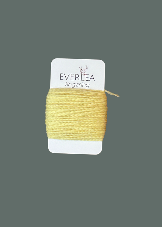 Everlea Fingering Card Bobbin - pale osage