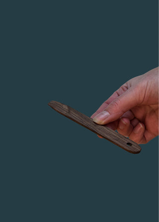 Small Everlea Weaving Needle - Walnut Wood