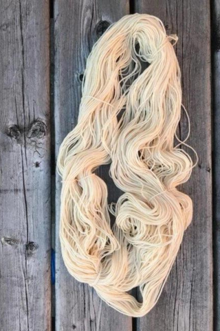 Teinture sur commande de laine peignée Everlea